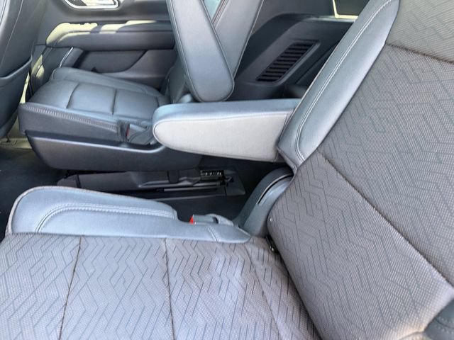 Used 2023 Chevrolet Tahoe High Country w/ Advanced Technology Package AWD/4WD image 21