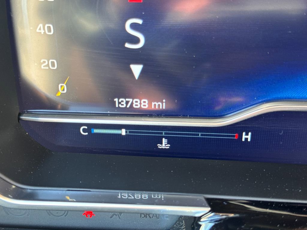 Used 2025 Chevrolet Silverado 2500 LT w/ Convenience Package image 20