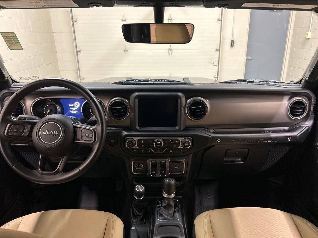 Used 2022 Jeep Wrangler Sport AWD/4WD image 16