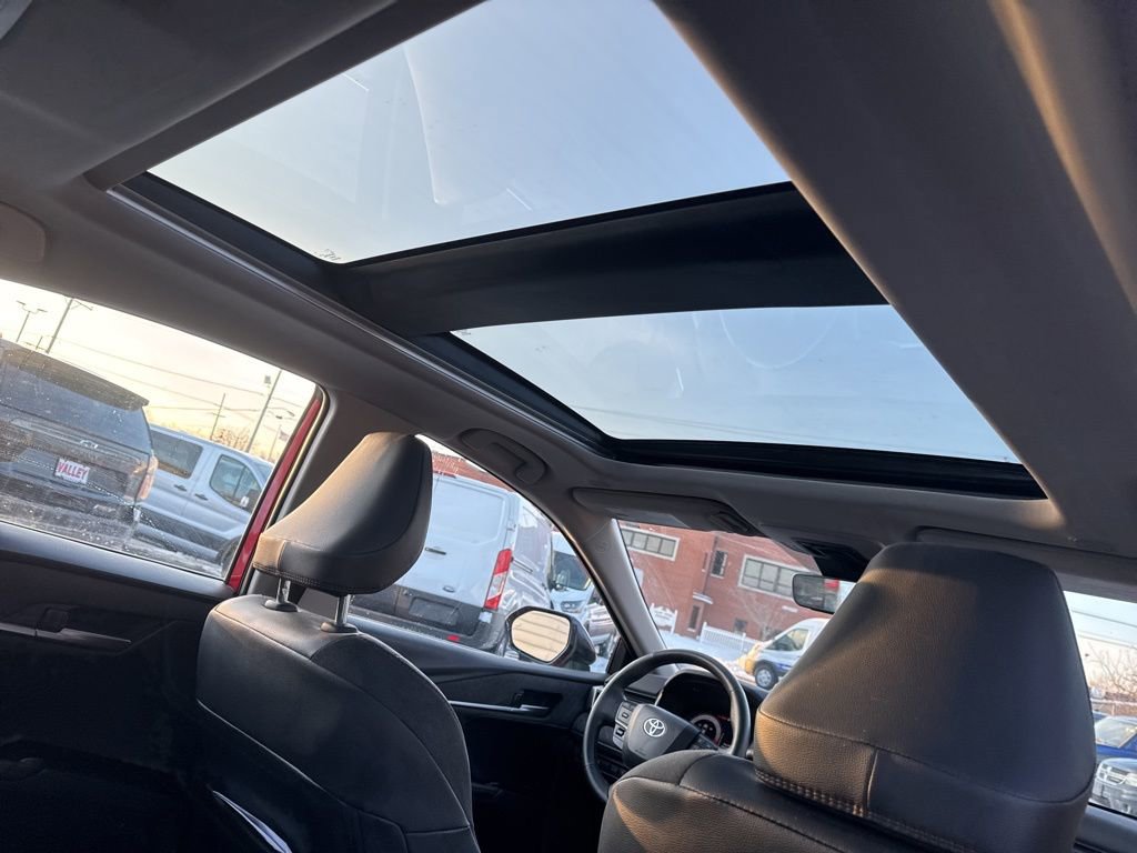 Used 2025 Toyota Camry XLE image 41