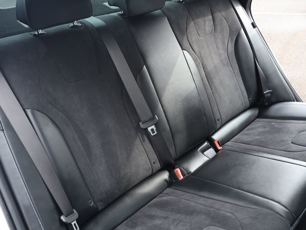 Used 2025 Hyundai Elantra N image 29