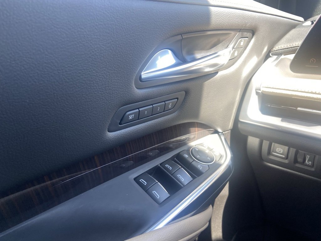 Certified 2025 Cadillac XT4 Premium Luxury image 22