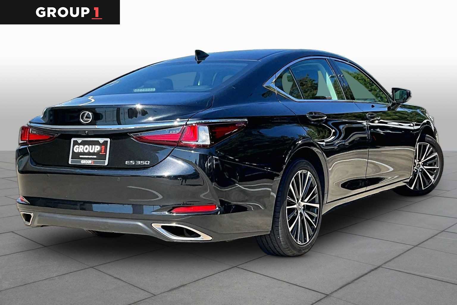 Used 2025 Lexus ES 350 w/ Premium Package FWD image 11
