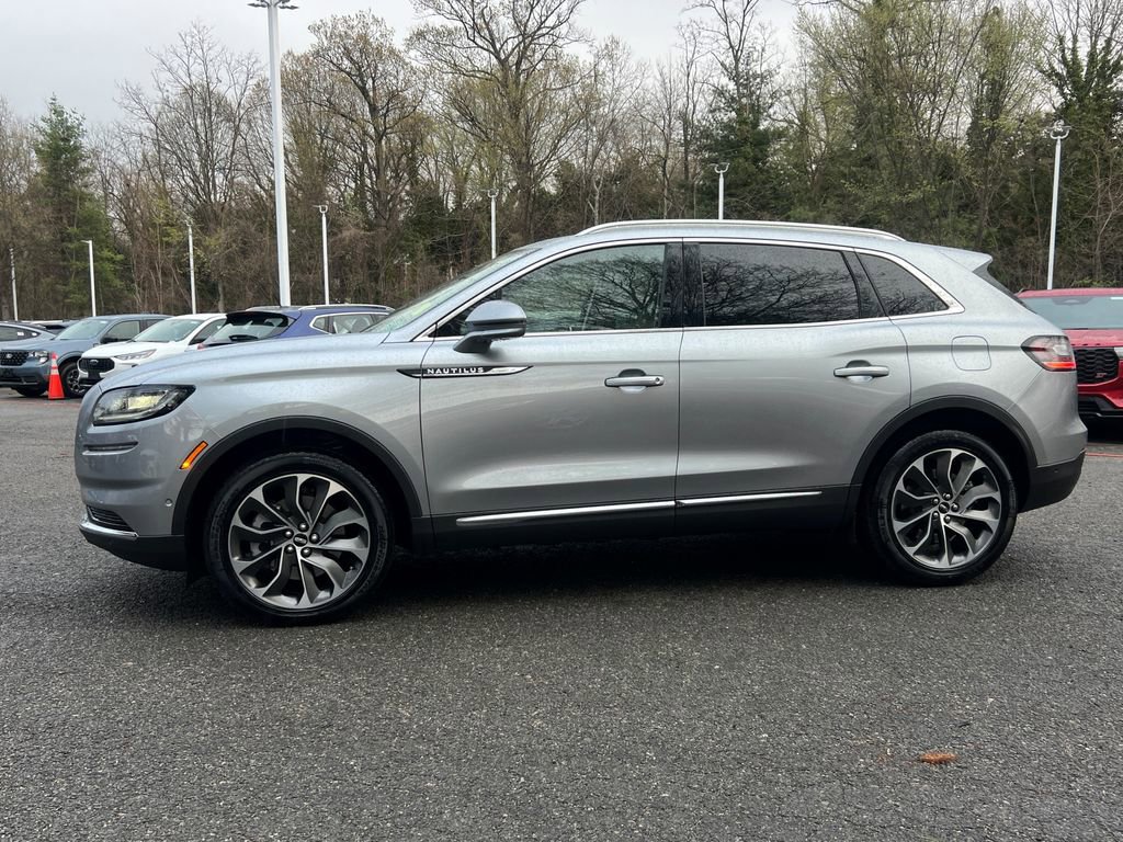 Used 2023 Lincoln Nautilus Reserve w/ Equipment Group 201A image 4