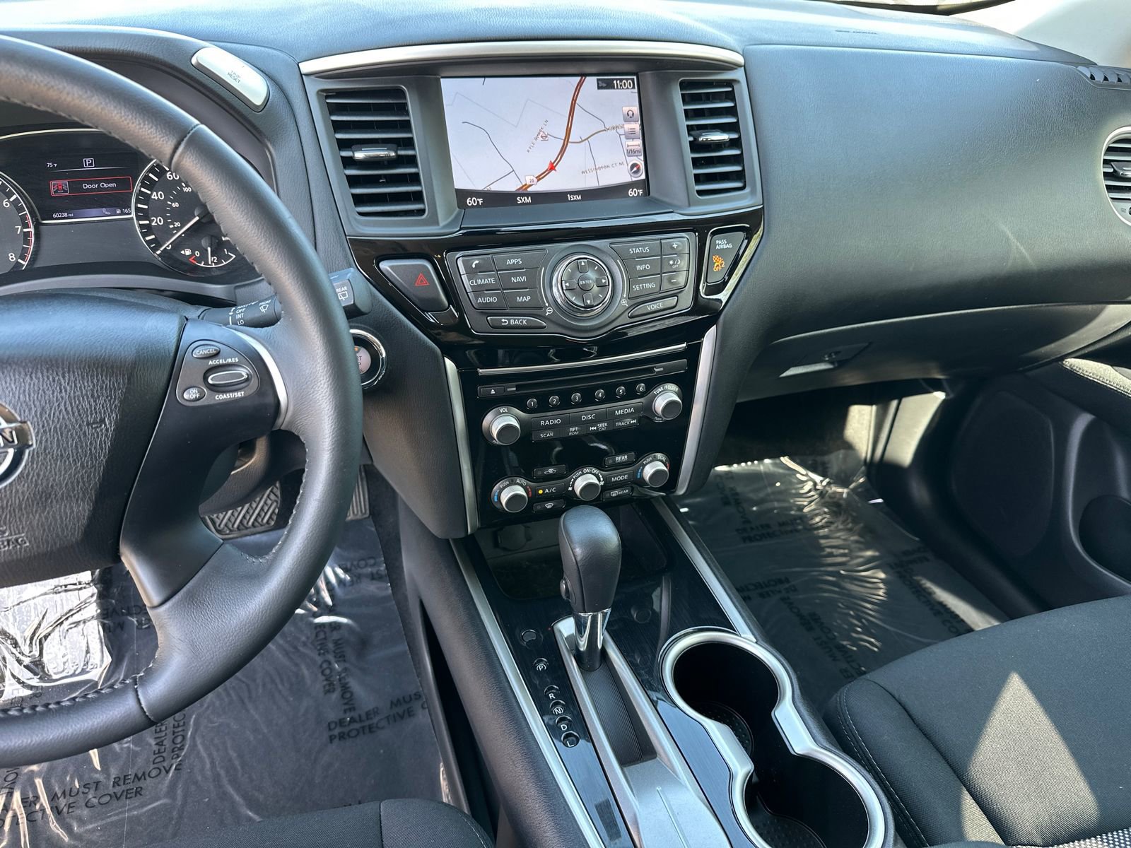 Used 2017 Nissan Pathfinder SV w/ SV Tech Package image 27