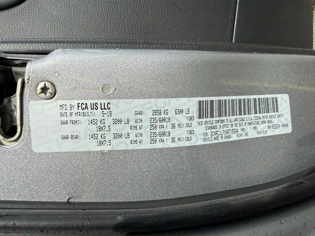 Used 2019 Chrysler Pacifica Touring-L w/ S Appearance Package image 16