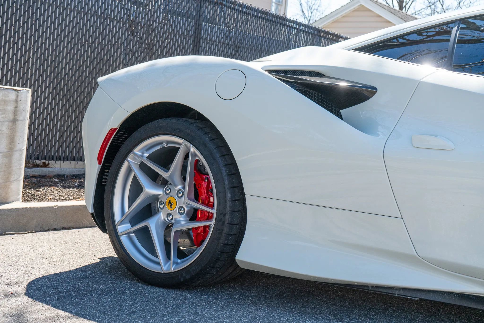 Used 2021 Ferrari F8 Tributo image 43