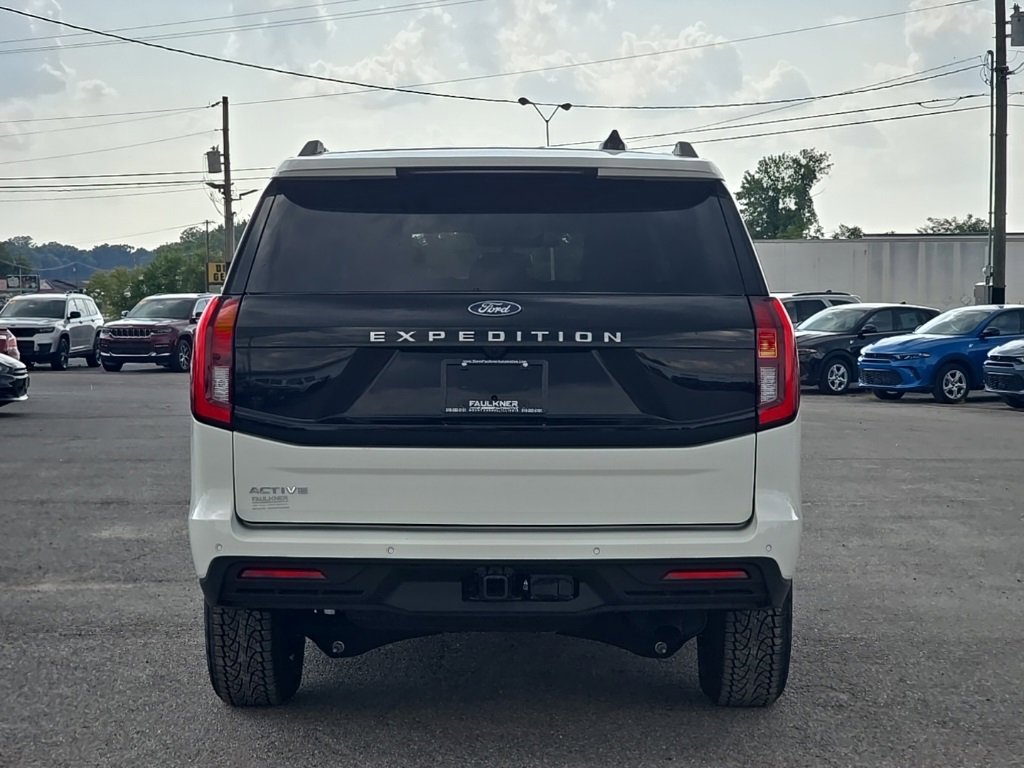 New 2025 Ford Expedition Active image 6