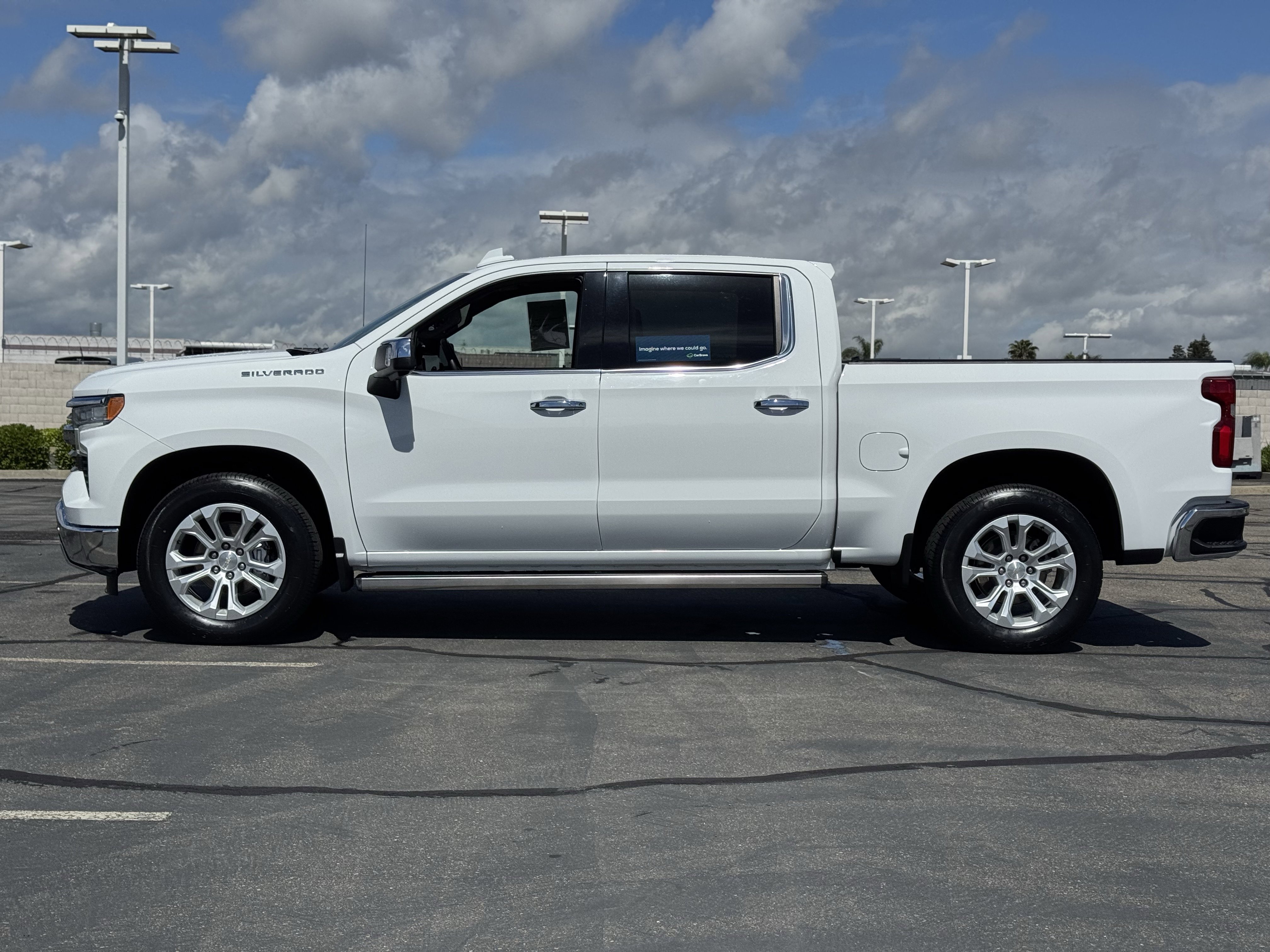 Used 2022 Chevrolet Silverado 1500 LTZ w/ LTZ Premium Package image 4