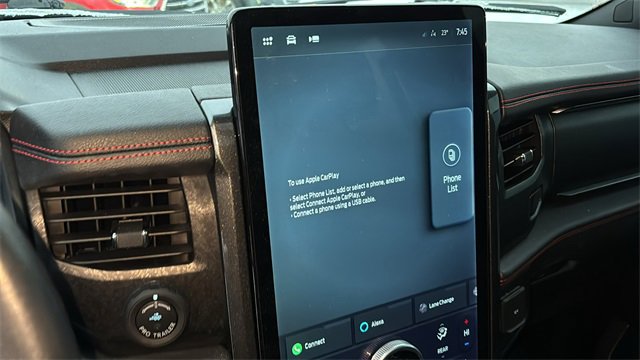 Used 2023 Ford Expedition Limited image 18