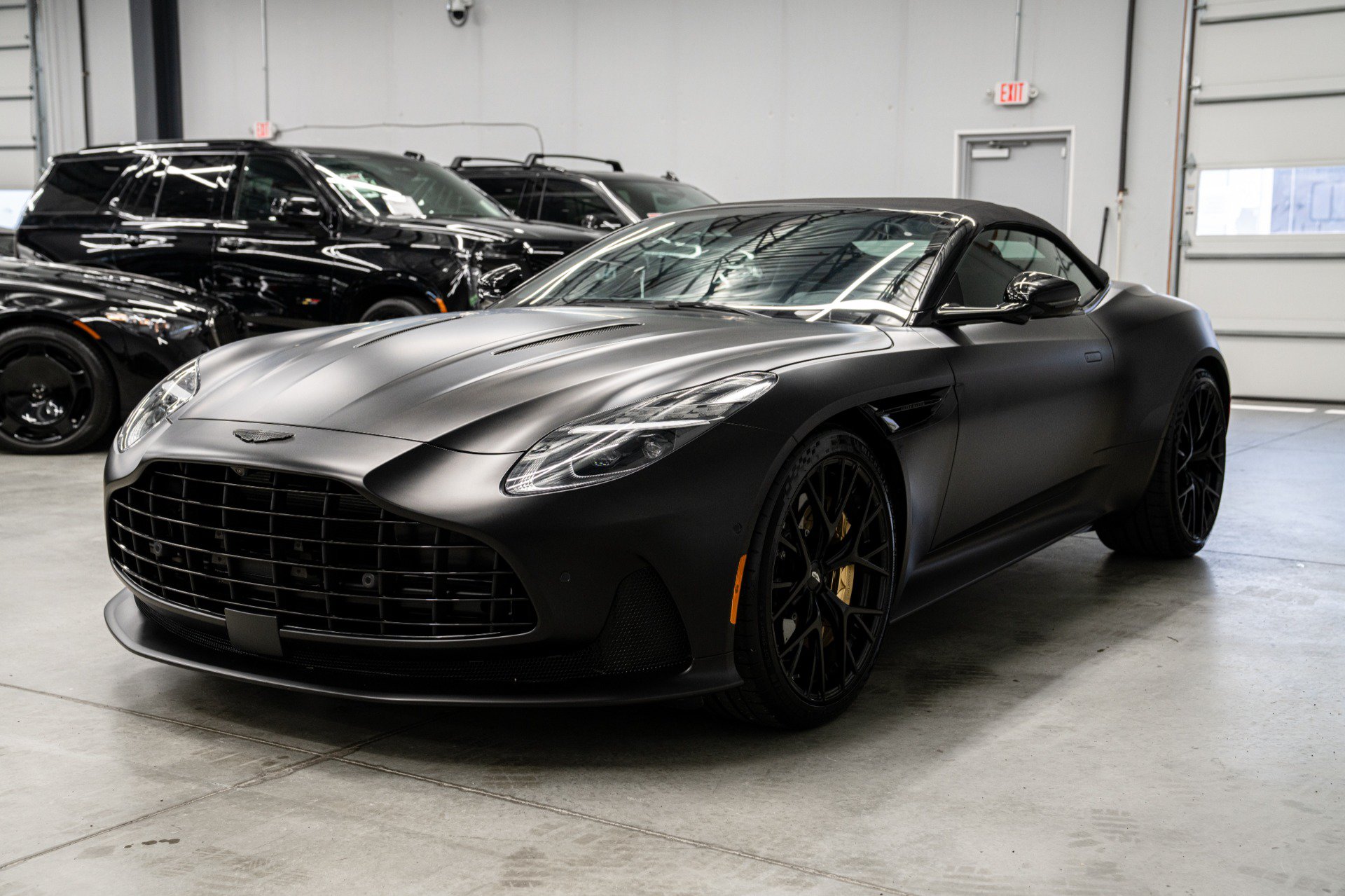 Used 2025 Aston Martin DB12 Convertible RWD image 44