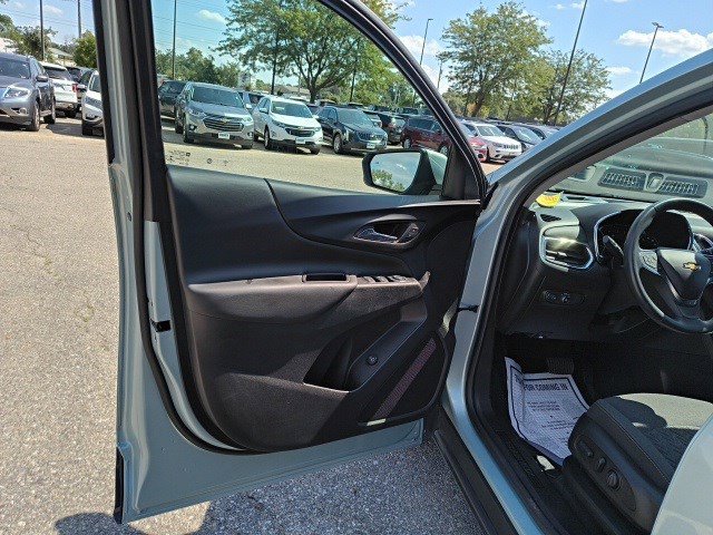 Used 2022 Chevrolet Equinox LT image 10