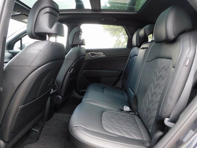 Used 2024 Kia Sportage X-Line w/ X-Line Premium Package image 19