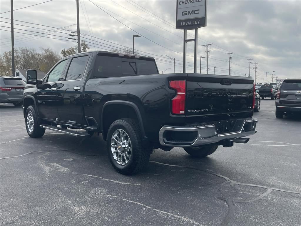 Certified 2024 Chevrolet Silverado 2500 LTZ w/ LTZ Plus Package image 8