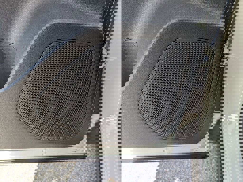 Used 2021 Nissan Rogue SV image 16