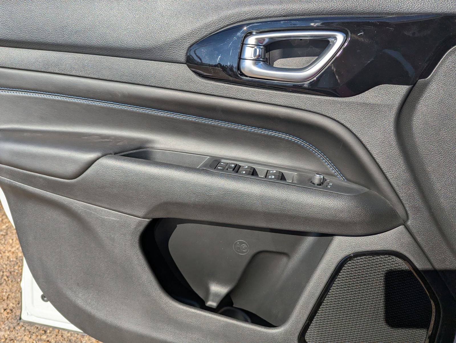 New 2026 Jeep Compass Latitude w/ Quick Order Package 29K image 12