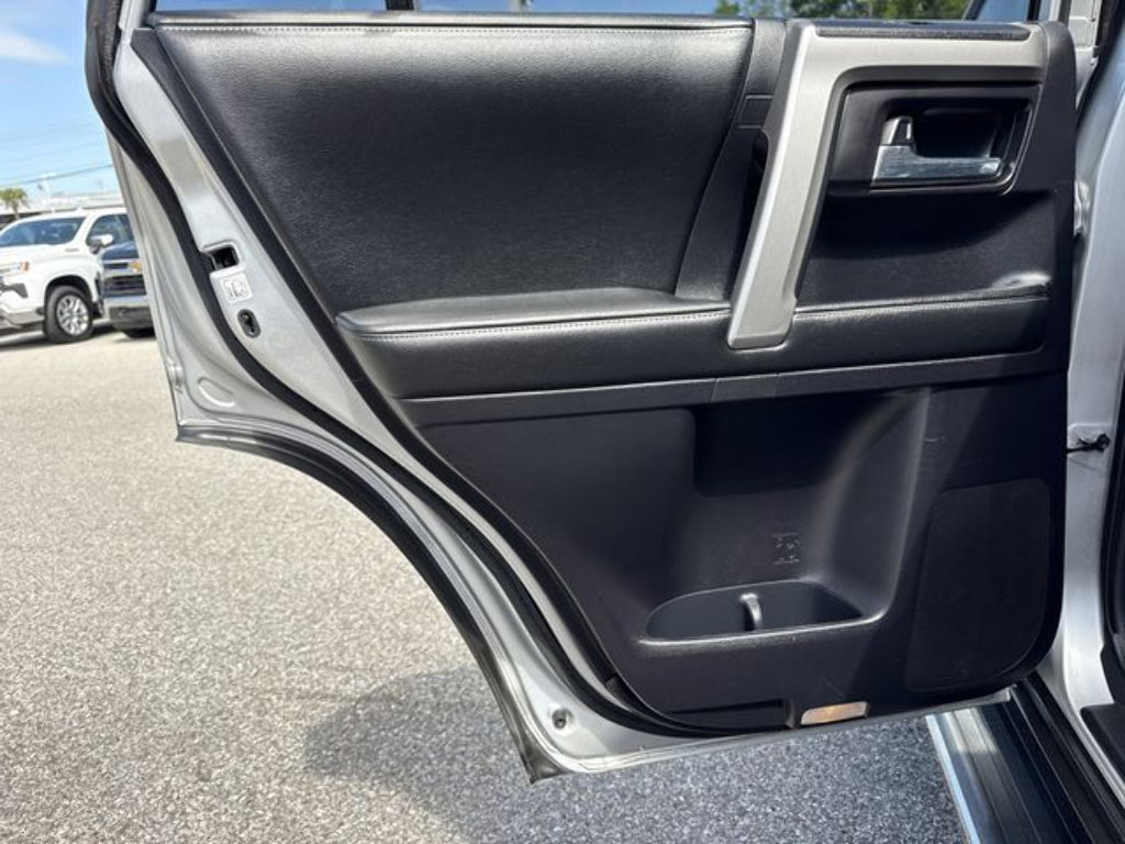 Used 2015 Toyota 4Runner SR5 Premium RWD image 61