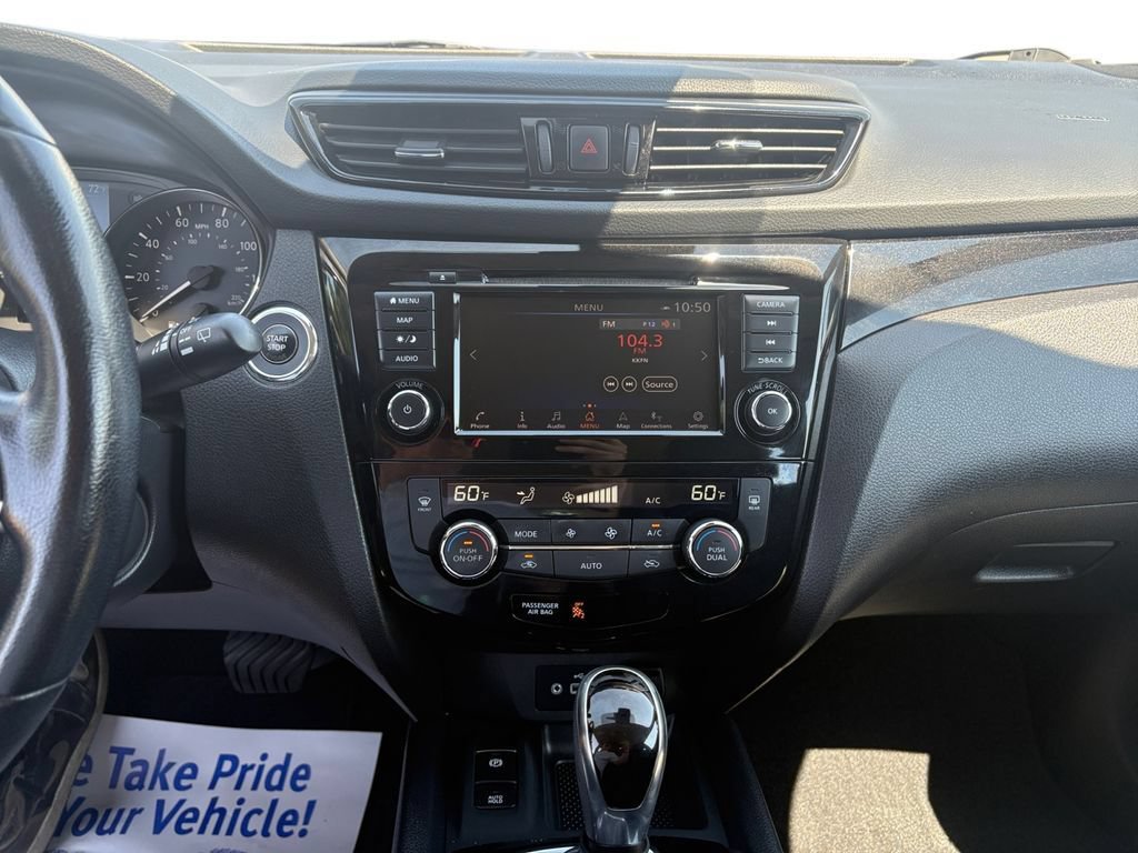 Used 2022 Nissan Rogue Sport SL AWD/4WD image 19