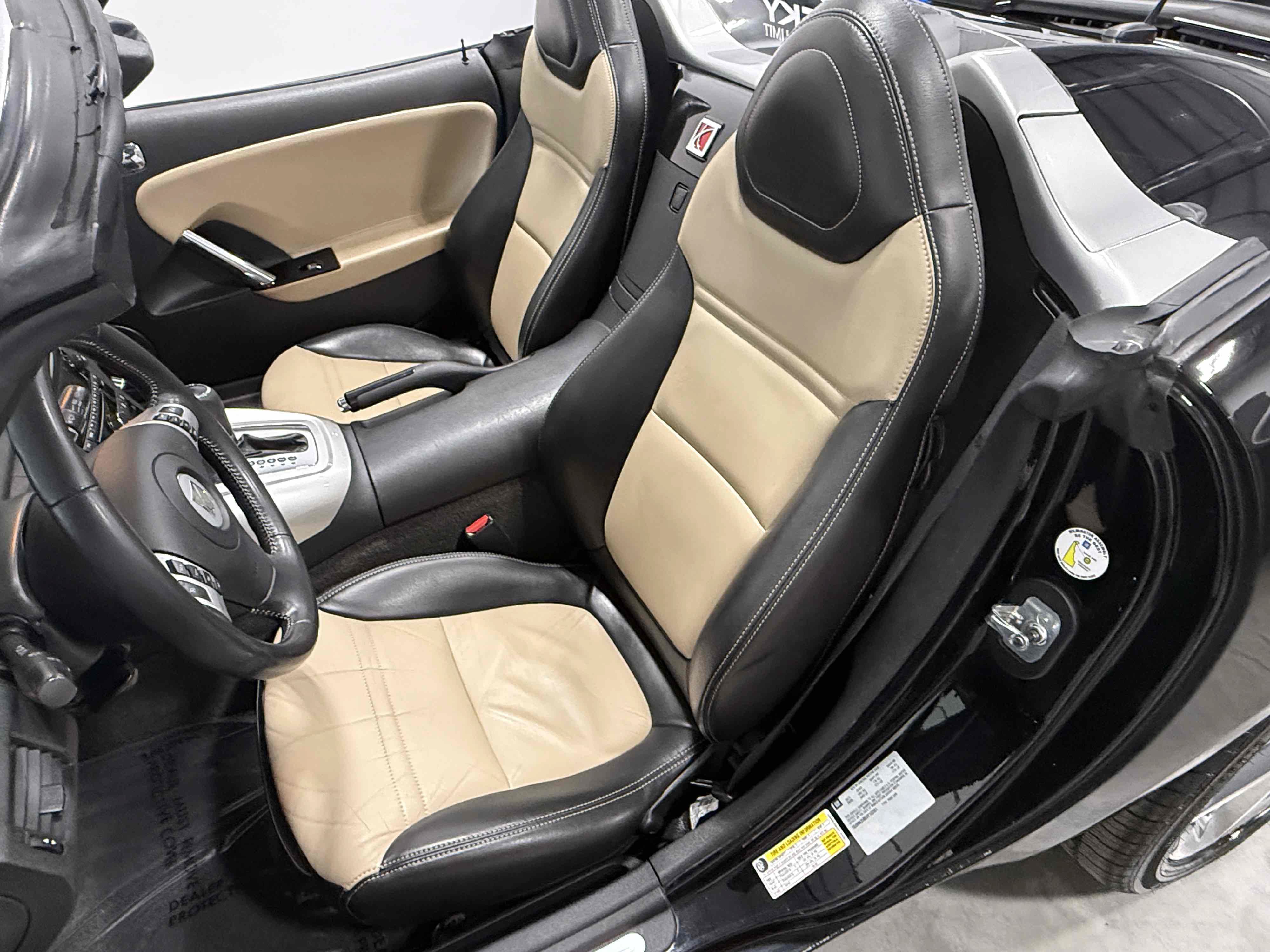 Used 2009 Saturn Sky w/ Premium Trim Package RWD image 55