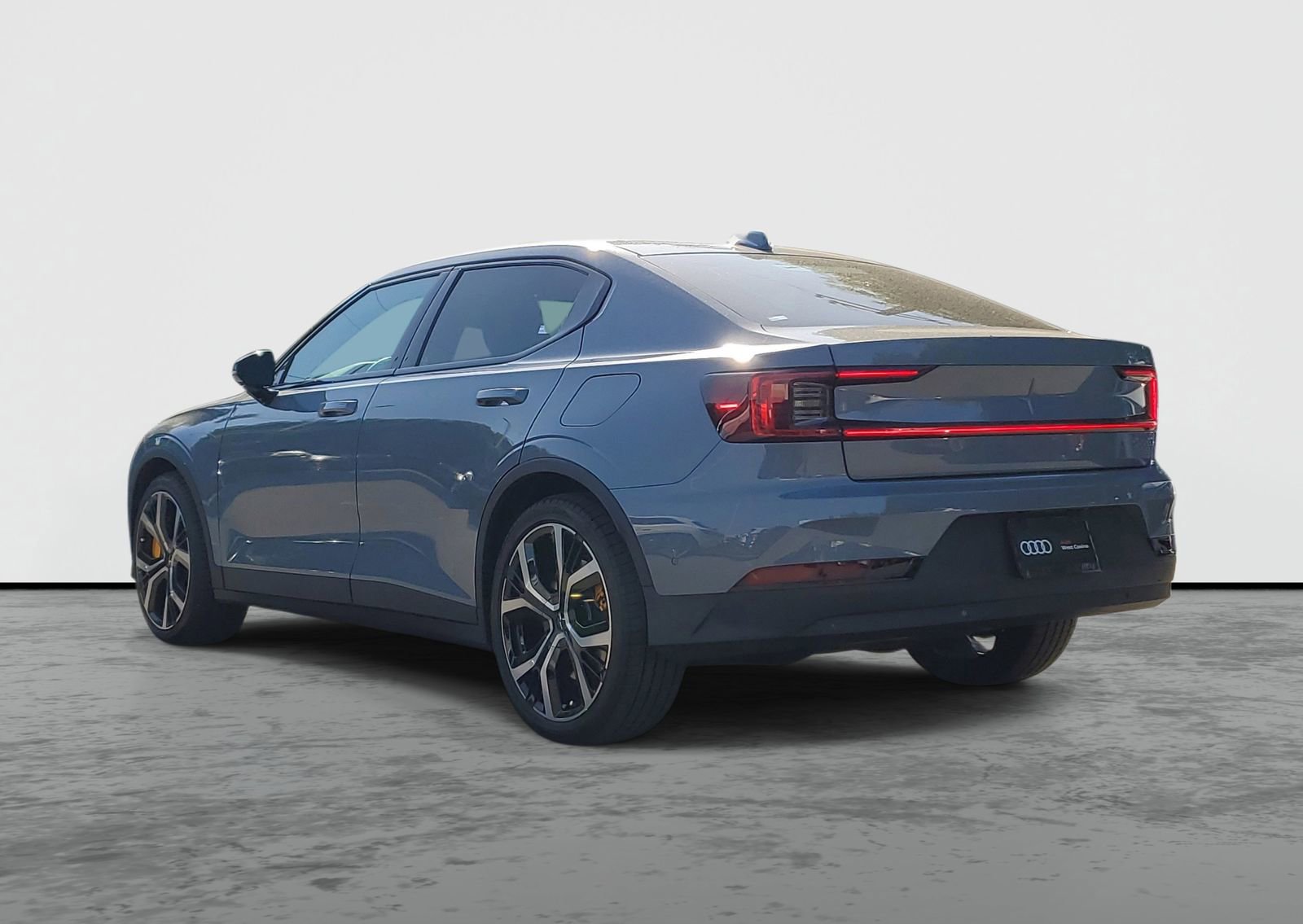 Used 2022 Polestar Polestar 2 w/ Performance Package image 3