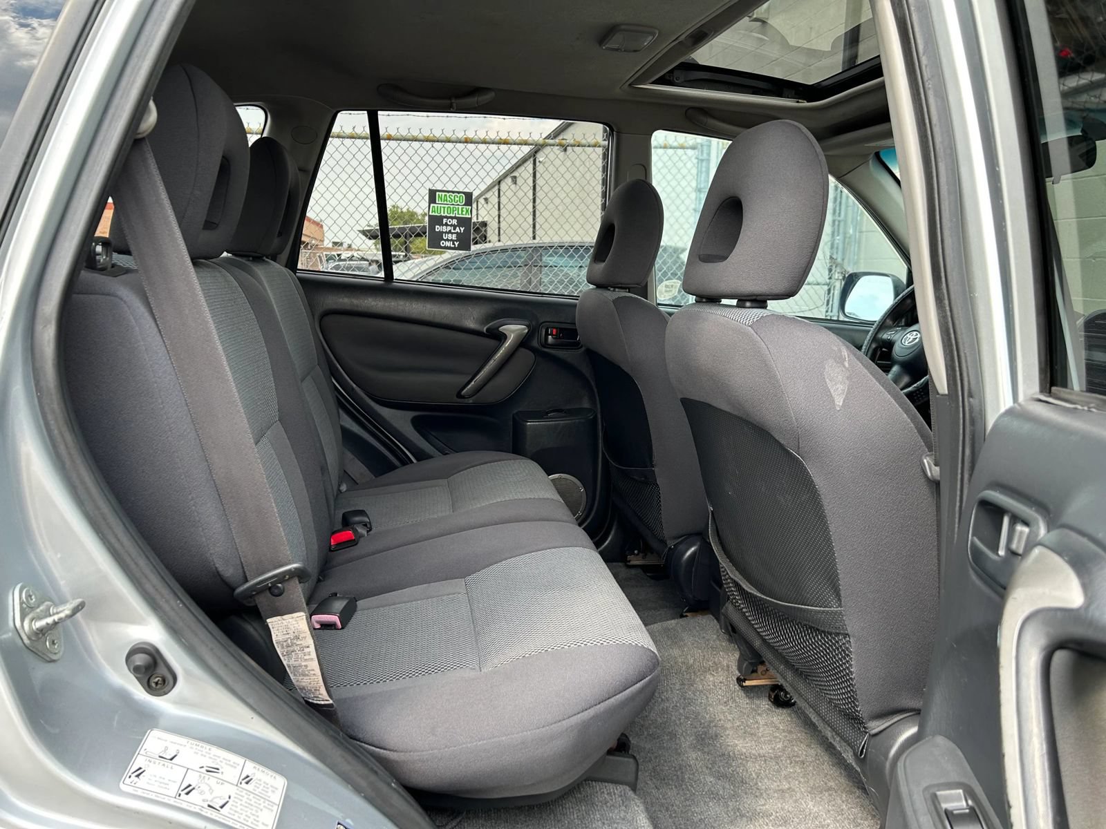 Used 2005 Toyota RAV4 2WD w/ Sport Pkg image 29