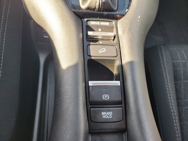 Certified 2025 Honda HR-V LX image 26