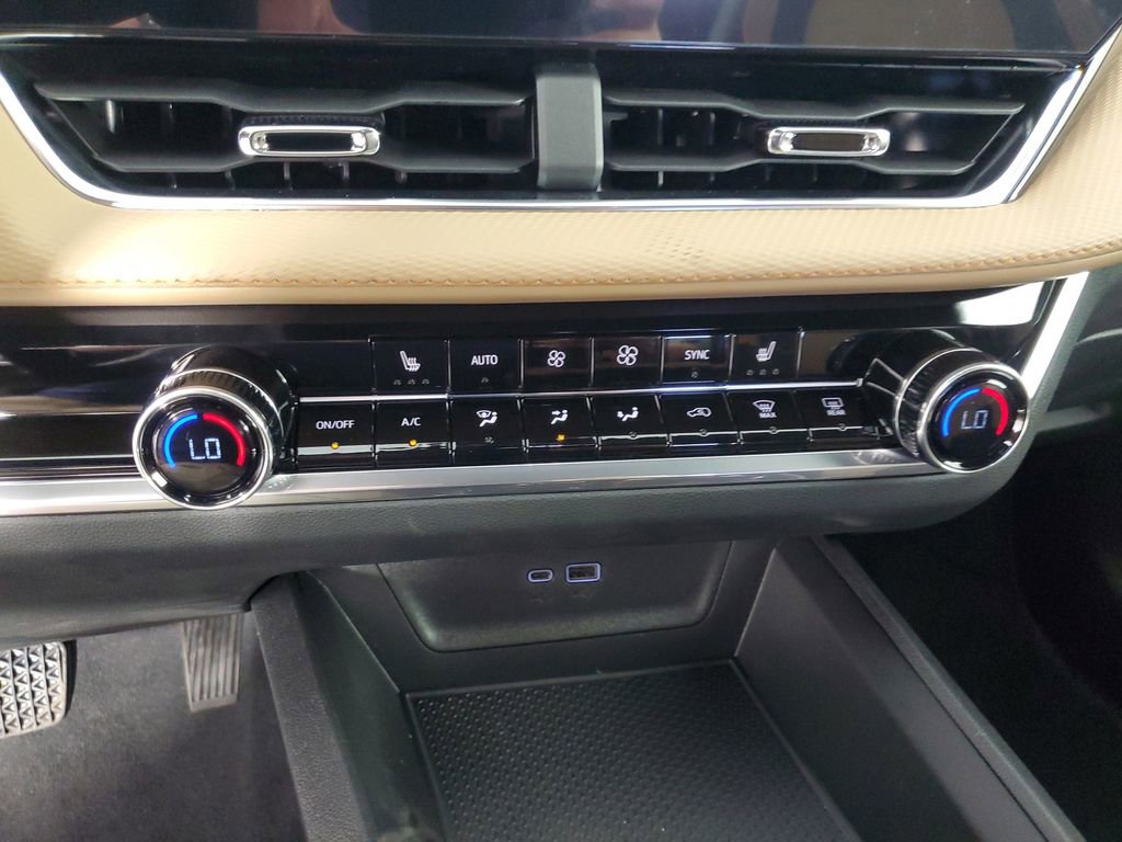 New 2026 Chevrolet Equinox ACTIV FWD image 19