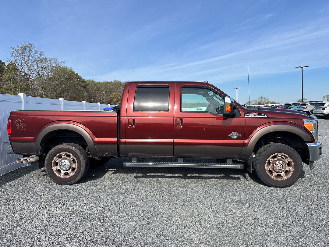 Used 2015 Ford F250 Lariat w/ Chrome Package image 6