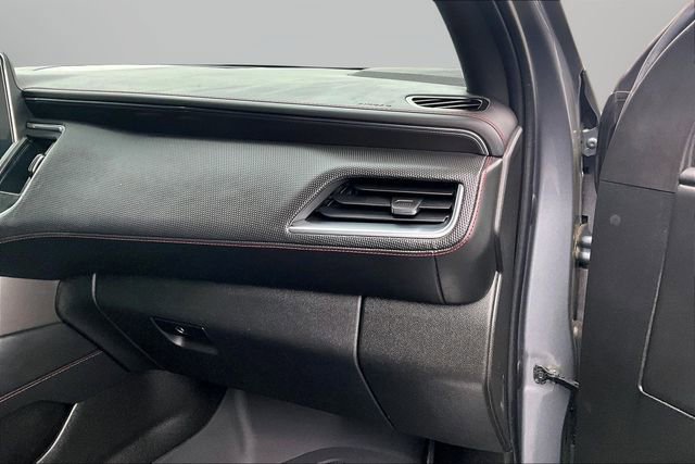 Used 2022 Chevrolet Tahoe RST w/ Luxury Package AWD/4WD image 15