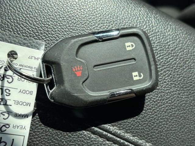 Used 2024 GMC Terrain SLE image 20