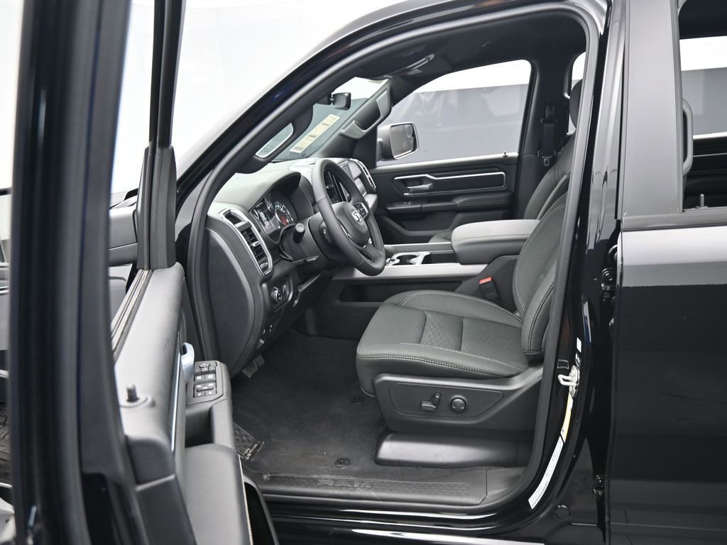 Used 2025 RAM 1500 Big Horn image 10