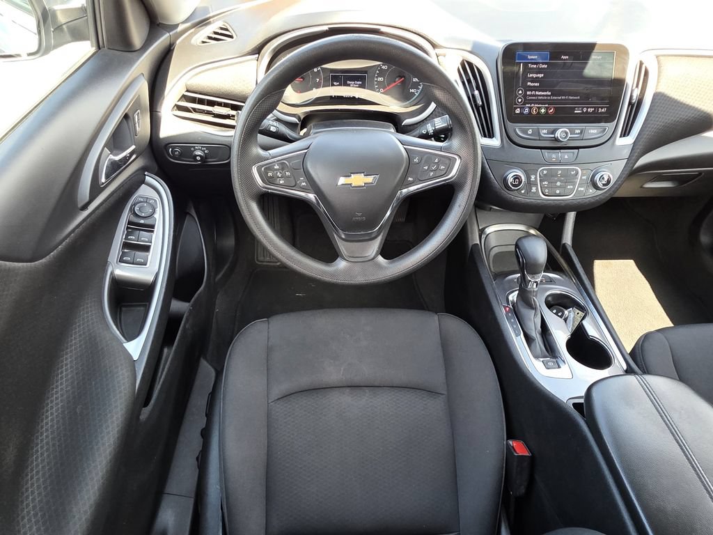 Used 2024 Chevrolet Malibu LT FWD image 16