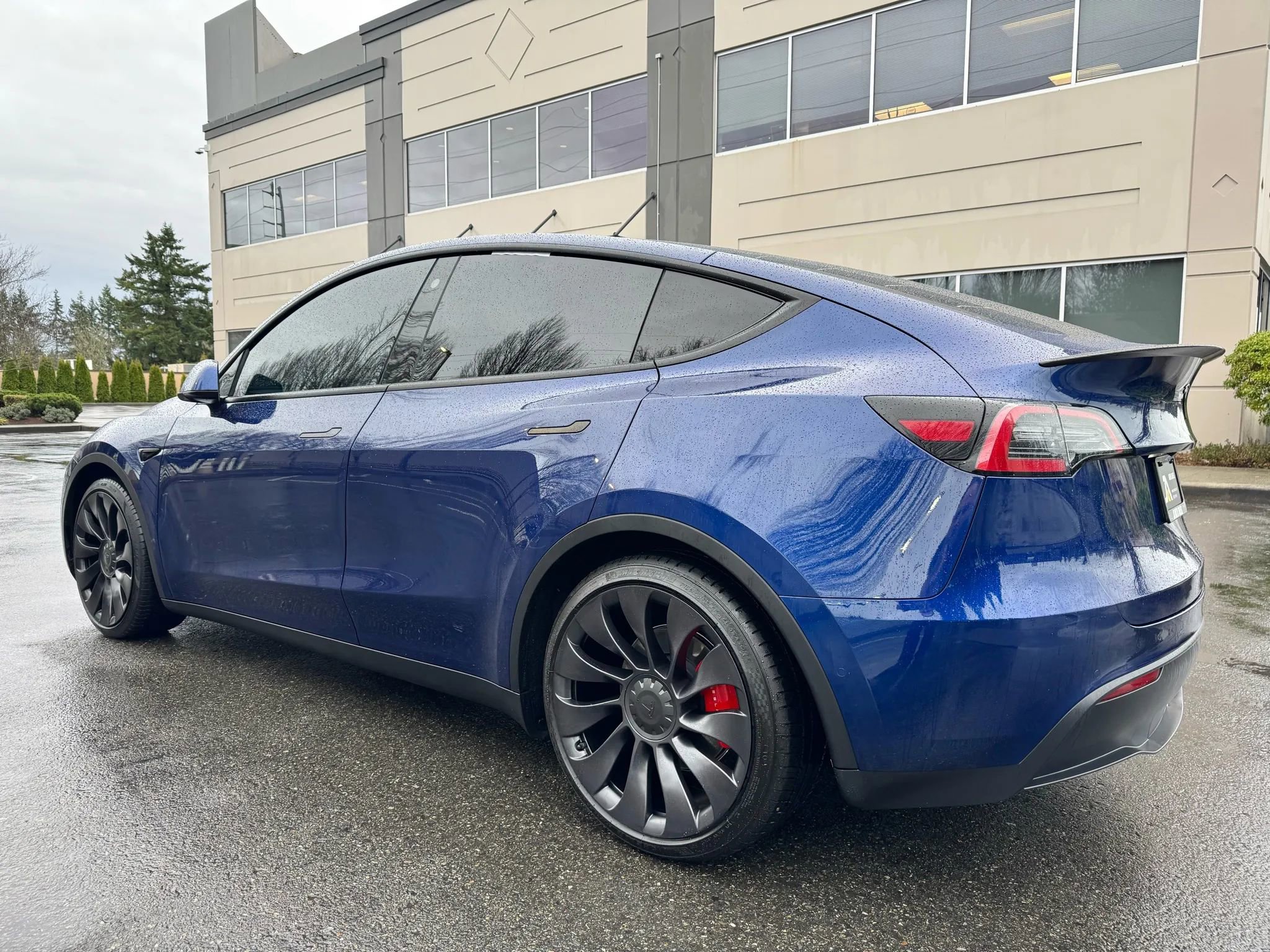 Used 2022 Tesla Model Y Performance image 7