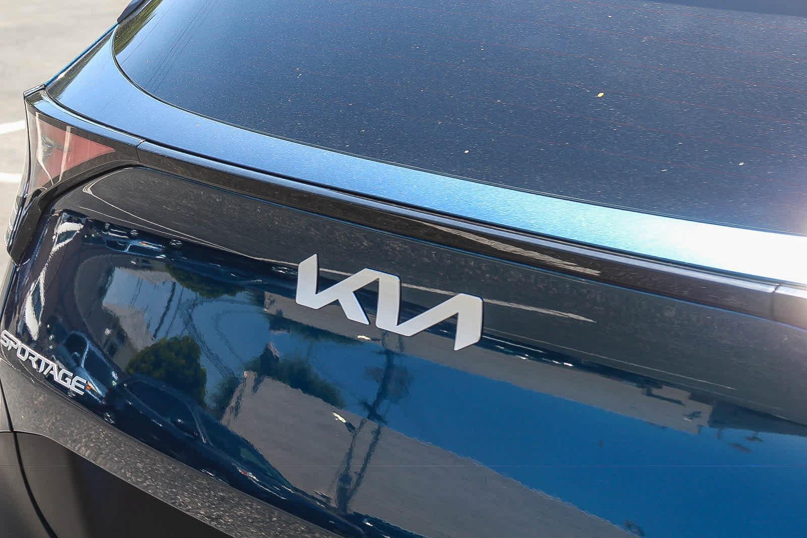 Used 2025 Kia Sportage EX AWD/4WD image 9