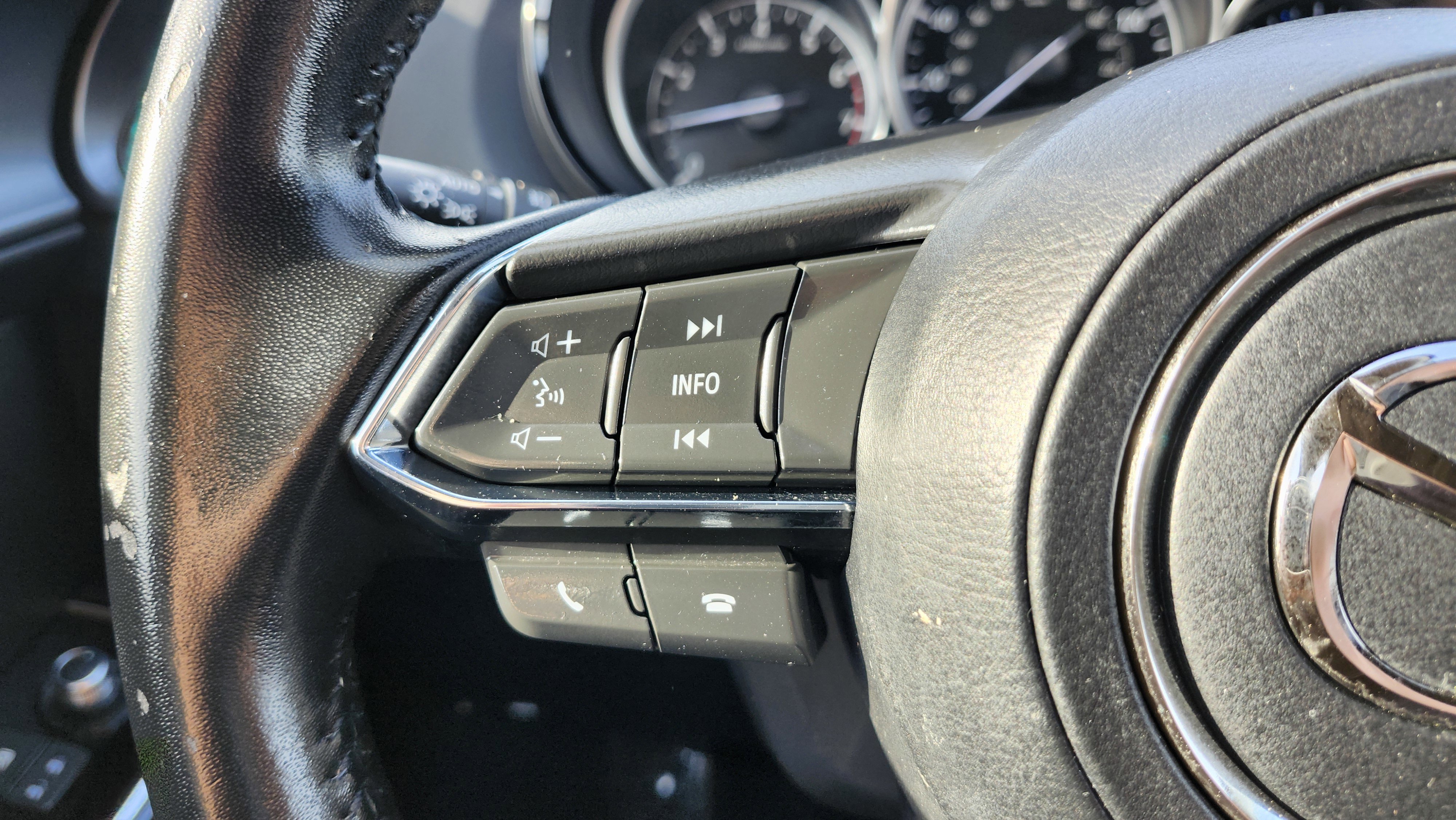 Used 2019 MAZDA CX-9 Touring w/ Touring Premium Package image 38