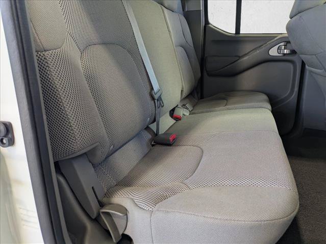 Used 2021 Nissan Frontier SV w/ Midnight Edition Floor Mats RWD image 17