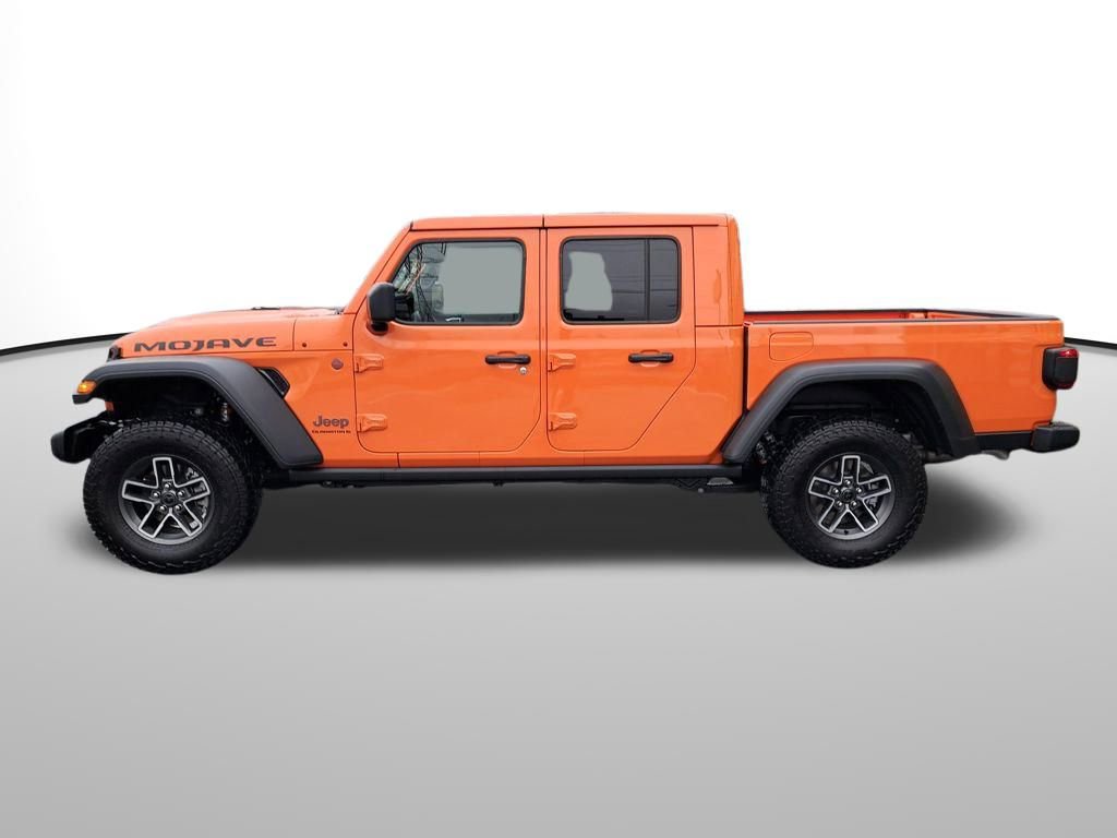 Used 2025 Jeep Gladiator Mojave w/ Convenience Group image 2