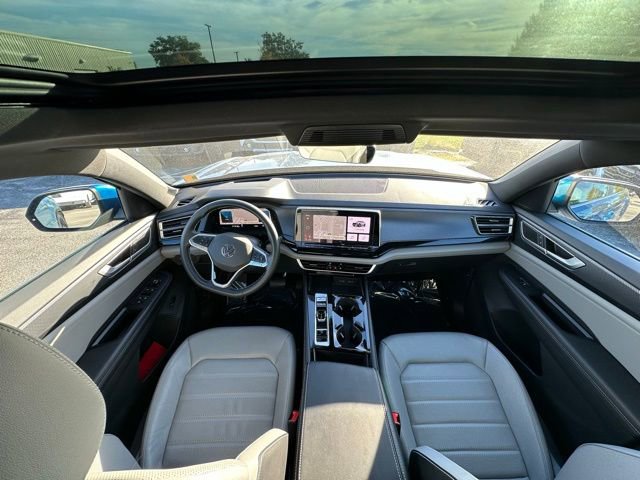 Used 2024 Volkswagen Atlas Cross Sport SEL image 10