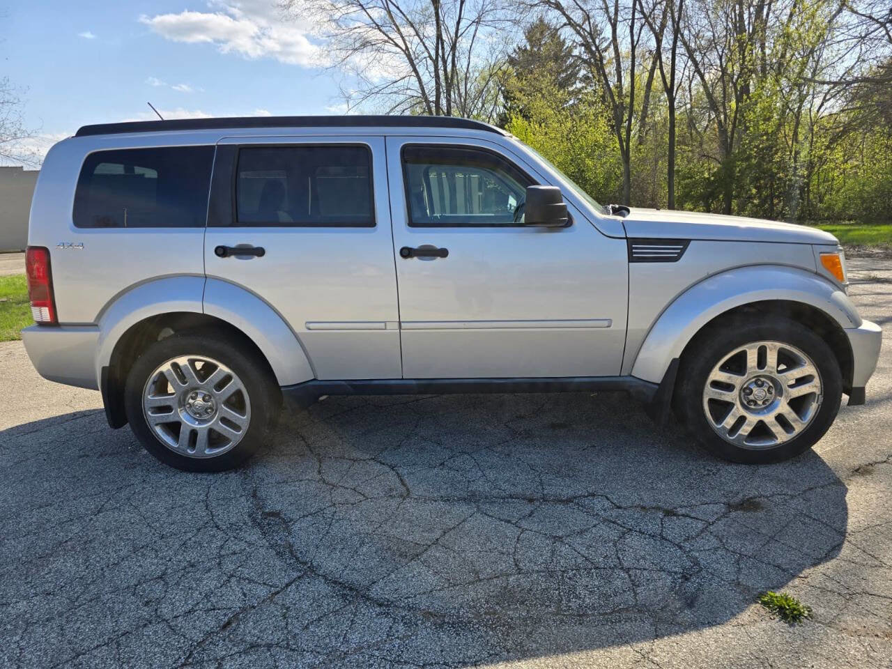 Used 2010 Dodge Nitro Heat AWD/4WD image 4
