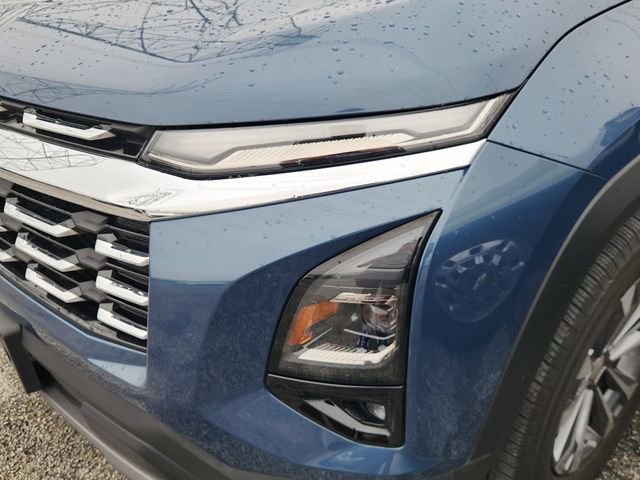 Used 2025 Chevrolet Equinox LT w/ Safety and Technology Package image 6