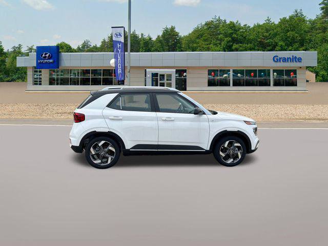 New 2026 Hyundai Venue SEL FWD image 4