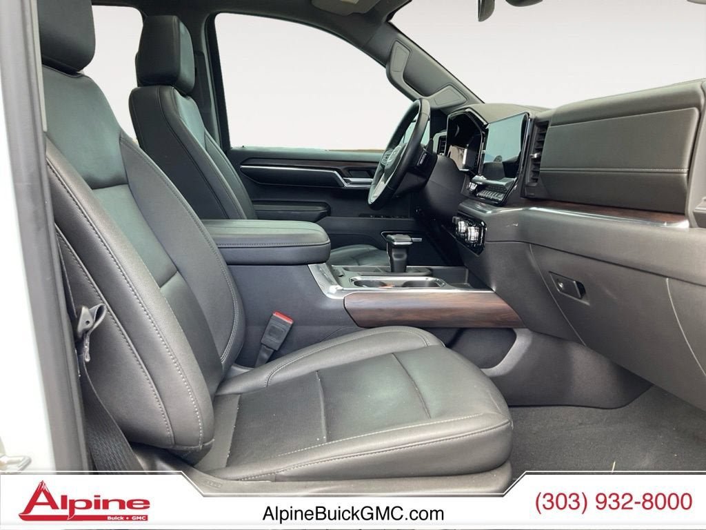 Used 2024 GMC Sierra 1500 SLT w/ SLT Premium Plus Package AWD/4WD image 15