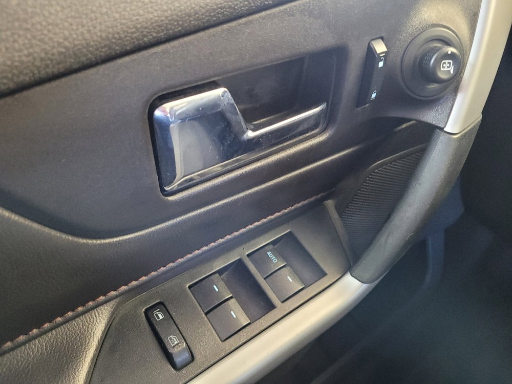 Used 2014 Ford Edge SEL w/ Equipment Group 205A AWD/4WD image 27