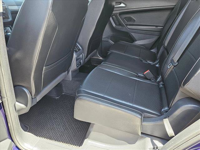 Used 2021 Volkswagen Tiguan SE FWD image 17