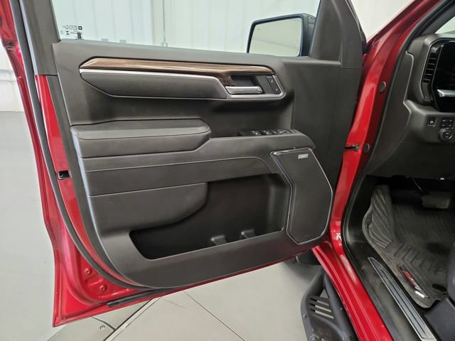 Used 2025 Chevrolet Silverado 1500 LT Trail Boss w/ Convenience Package II AWD/4WD image 18