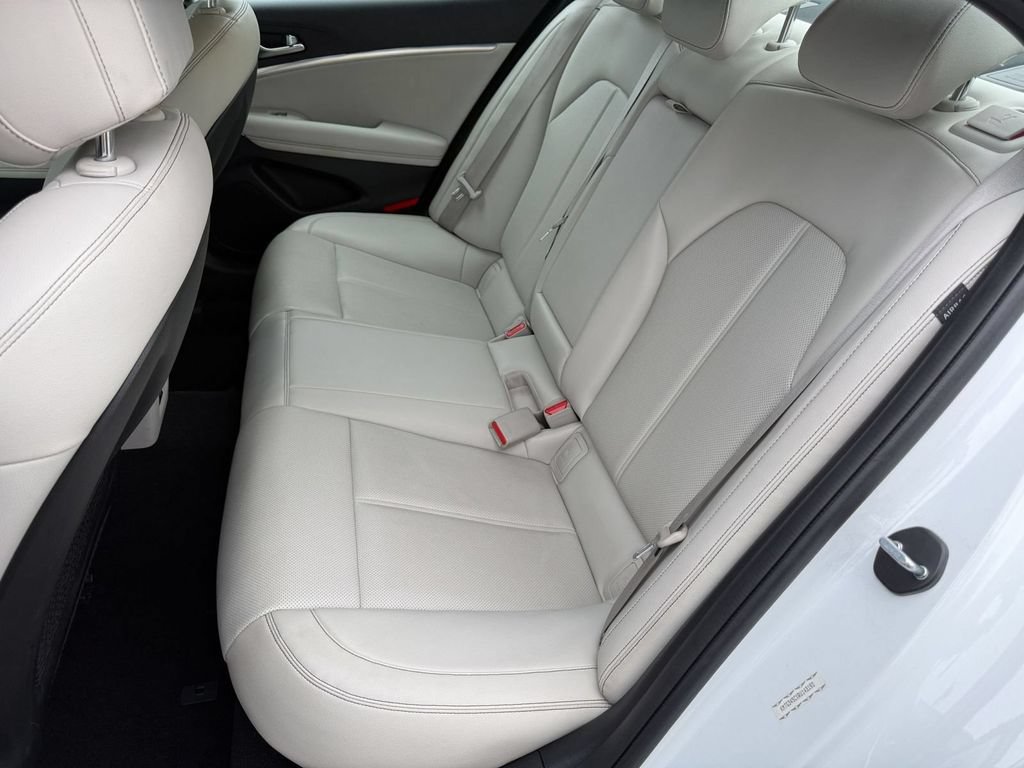 Used 2024 Genesis G70 2.5T AWD/4WD image 26