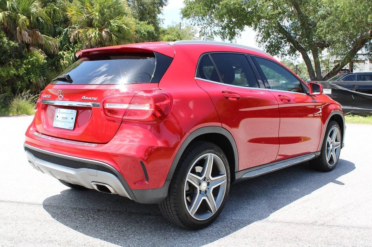 Used 2015 Mercedes-Benz GLA 250 4MATIC w/ Premium Package image 8