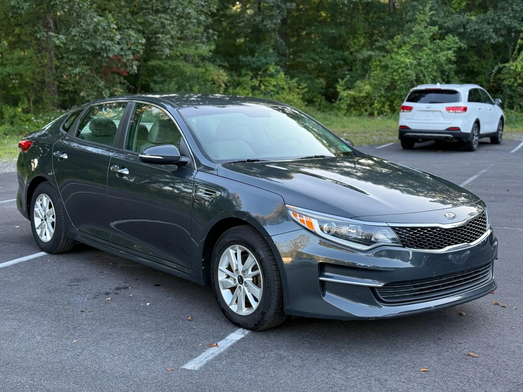 Used 2016 Kia Optima LX w/ LX Convenience Package image 3