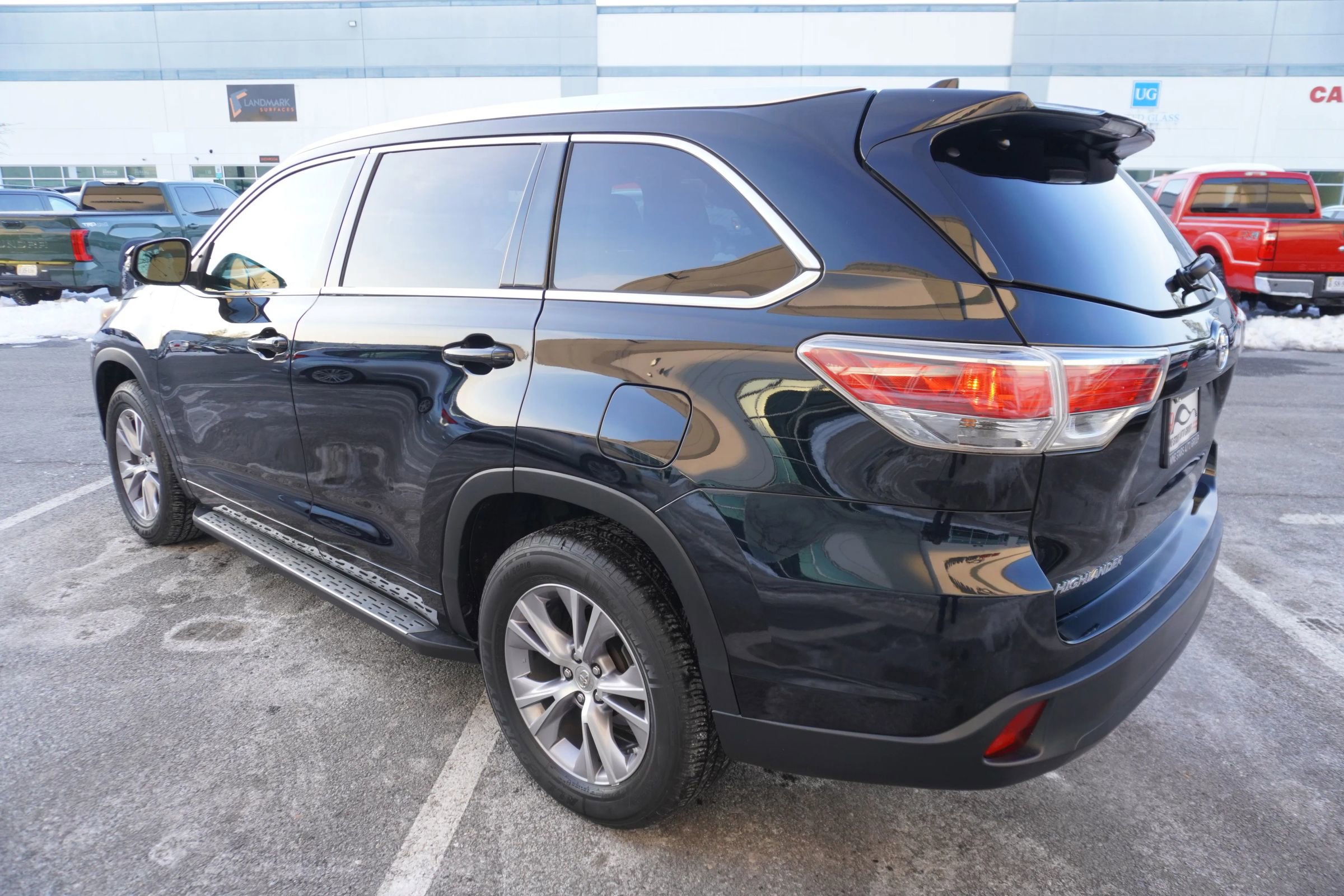 Used 2015 Toyota Highlander XLE image 5