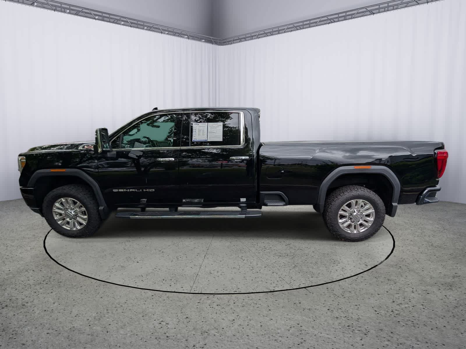 Used 2020 GMC Sierra 3500 Denali w/ Technology Package AWD/4WD image 5